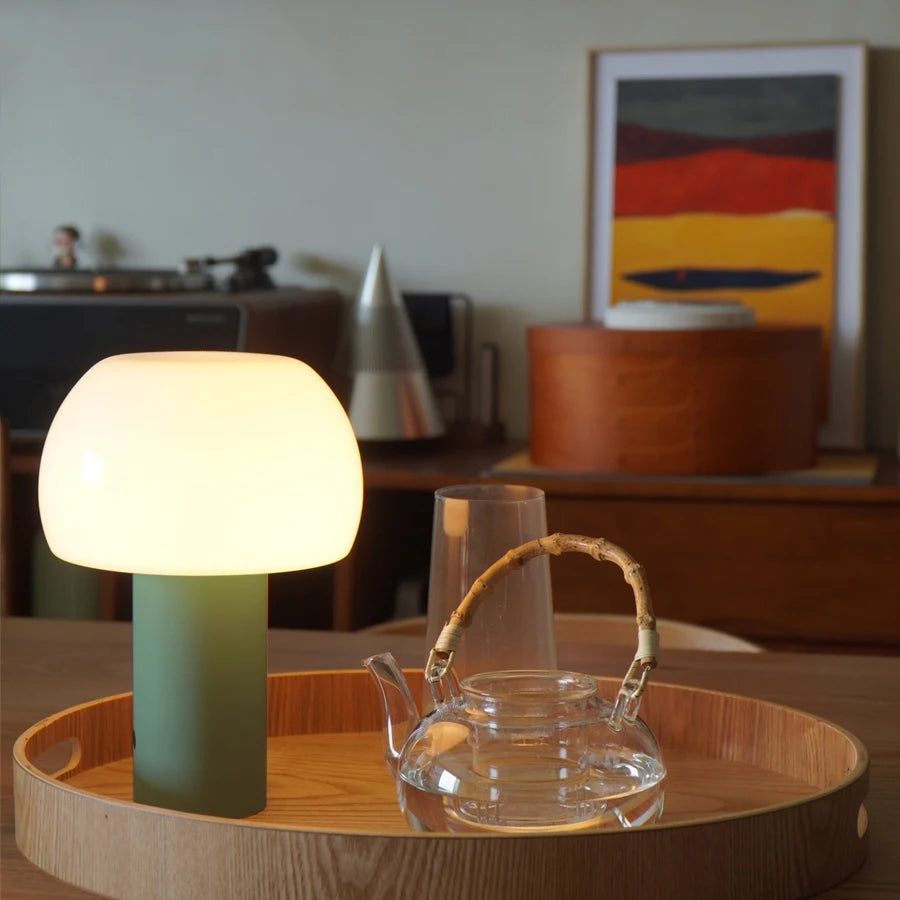 Lampe champignon verte LED sans fil design moderne minimaliste pied vert tactile rechargeable USB decoration interieure