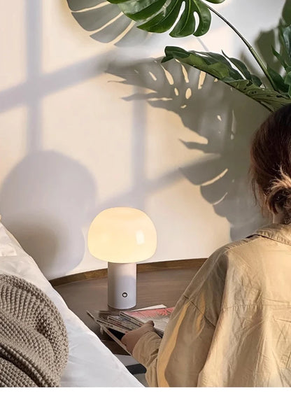 Lampe champignon blanche tactile LED rechargeable sans fil lumiere douce blanc chaud decoration moderne