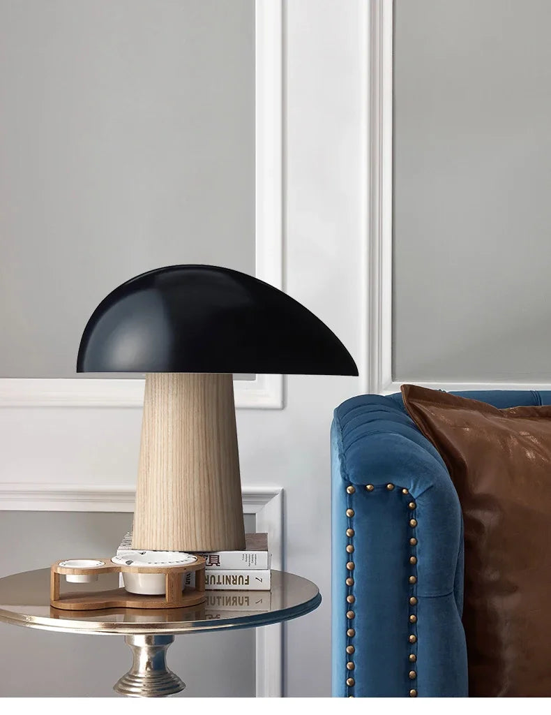 Lampe champignon scandinave pied bois naturel abat-jour noir tactile LED rechargeable sans fil decoration moderne